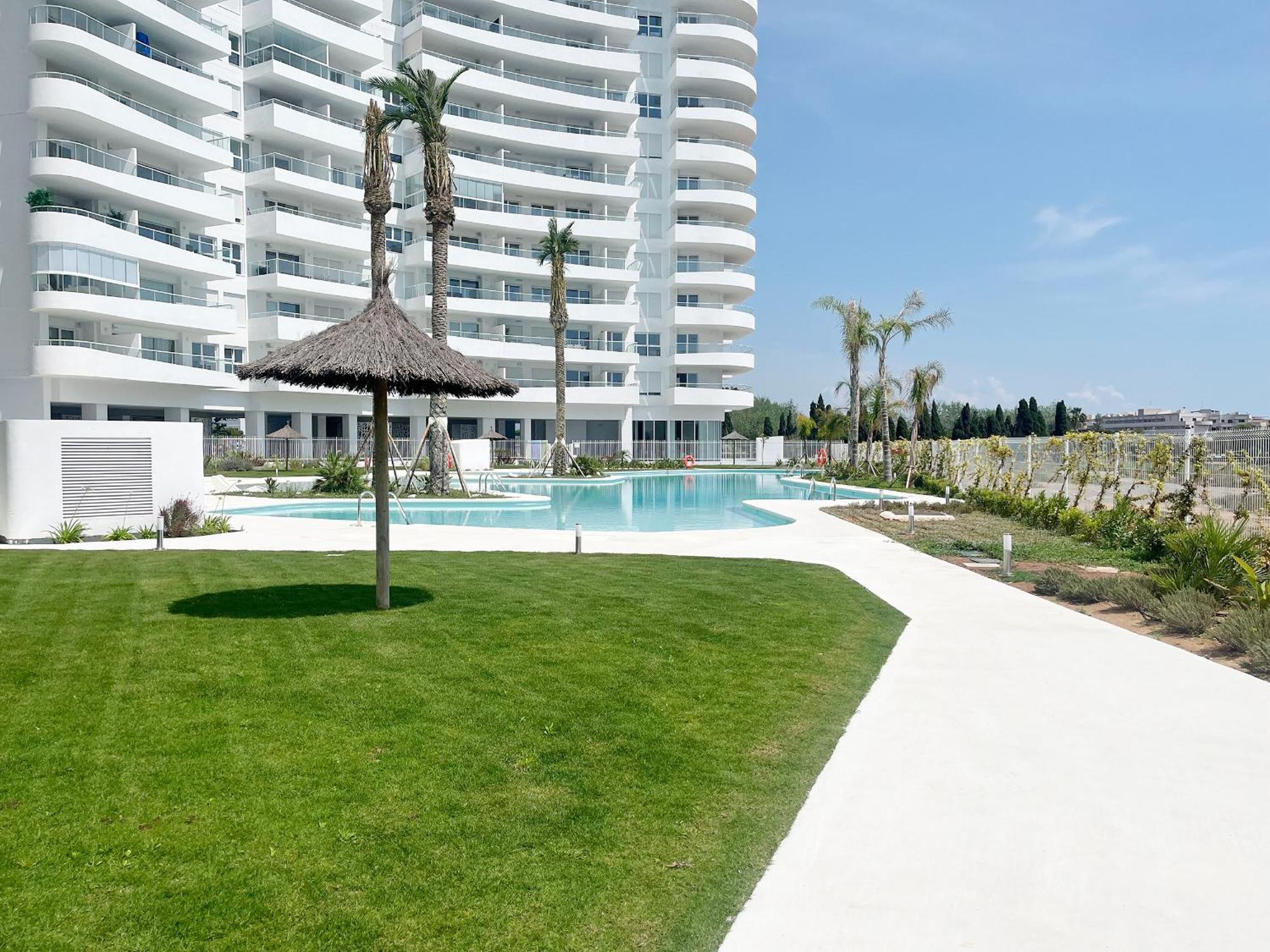 Global Properties, Apartamento Con Terraza Y Vistas Al Mar Y A La Montana Канет-де-Беренгер Экстерьер фото